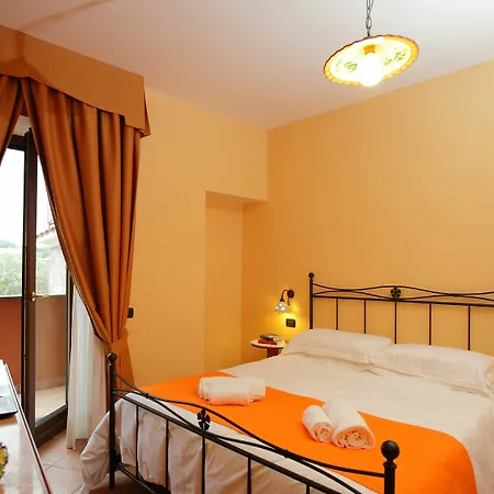 Aparthotel L'incanto 3*
